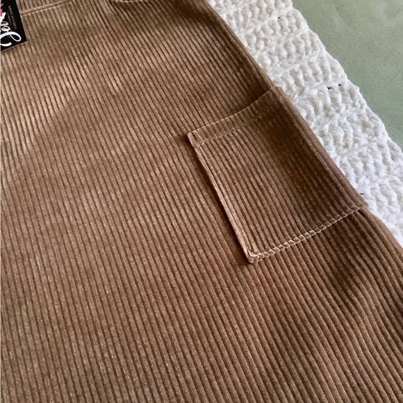 Camel  Corduroy dress New with tag - Picture 3 of 9